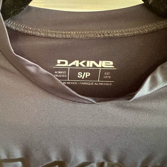 DAKINE men’s rash guard in blue size medium - Picture 2 of 4